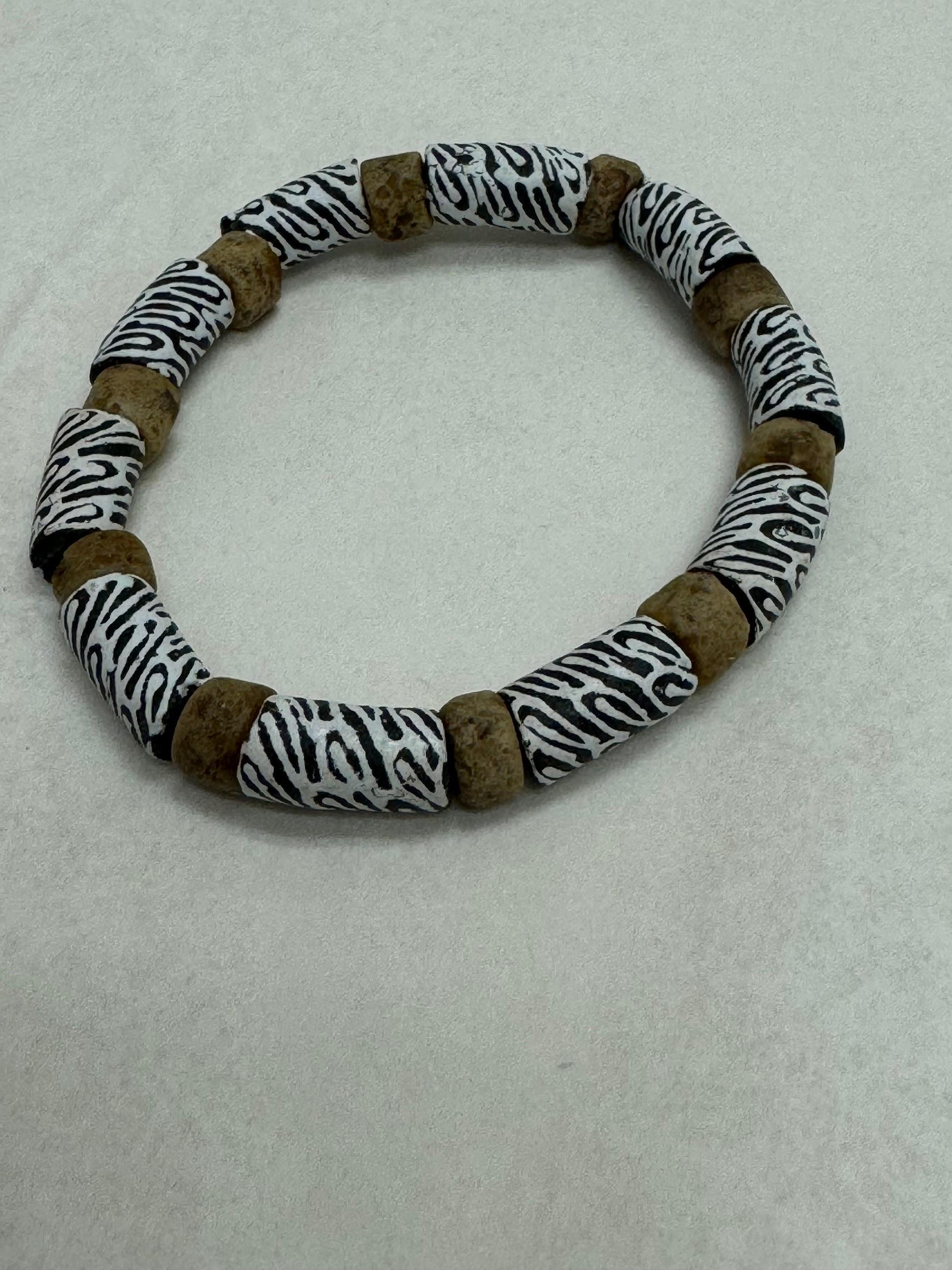 R10 Korobo Beads